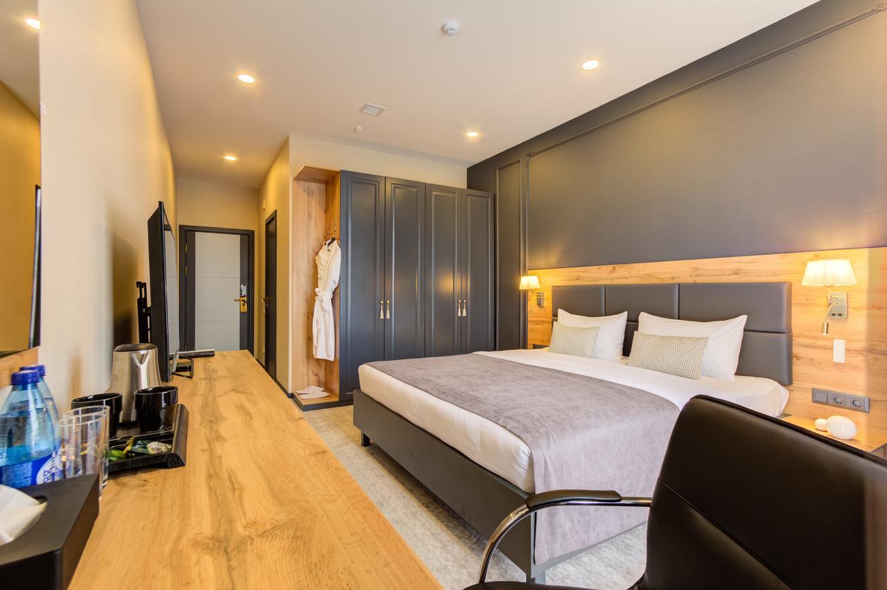Aurum Hotel Biszkek Zewnętrze zdjęcie
